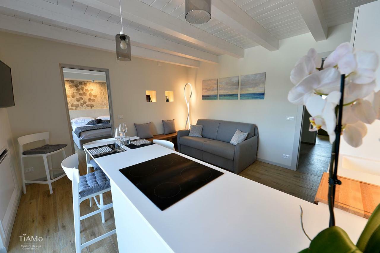 Tiamo Modern Design Guest House Ronchi Dei Legionari Esterno foto